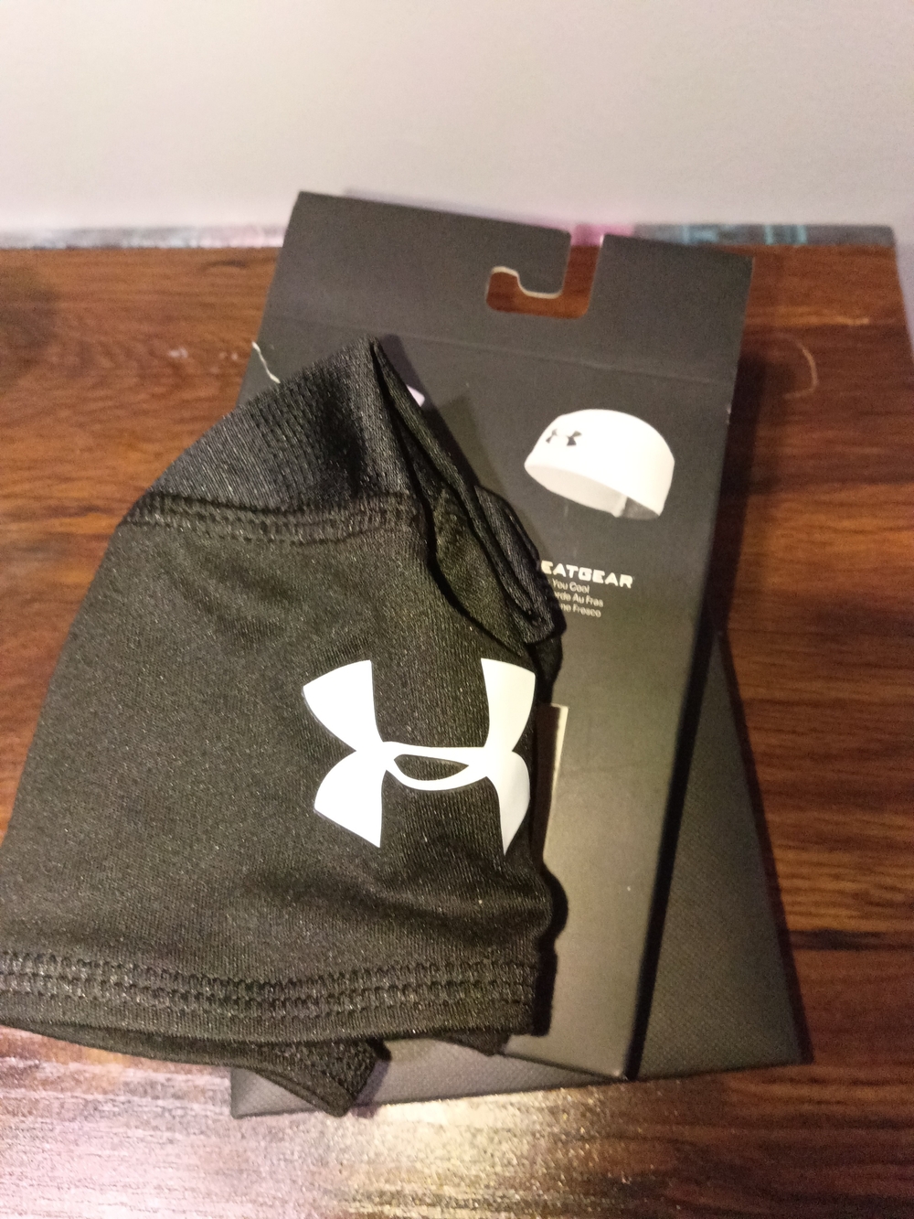Under Armour Black Logo Athletic Skull Cap